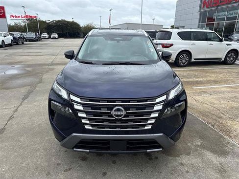 Certified 2025 Nissan Rogue SL w/ Tech Package AWD/4WD image 2