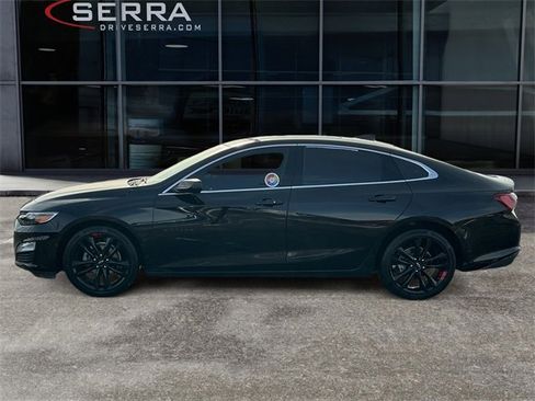 Used 2022 Chevrolet Malibu LT w/ Redline Edition image 2