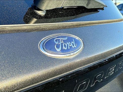 Used 2020 Ford Explorer ST w/ ST Street Pack image 29