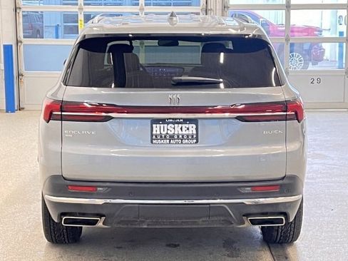 Used 2025 Buick Enclave Preferred image 6