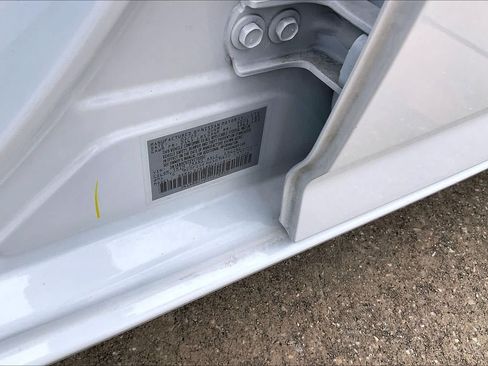 Used 2025 Nissan Sentra SV FWD image 37