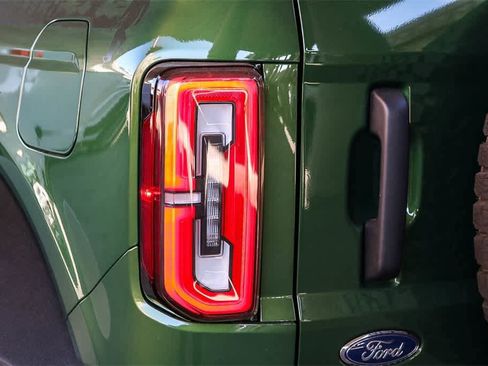 New 2025 Ford Bronco Badlands w/ Sasquatch Package image 9