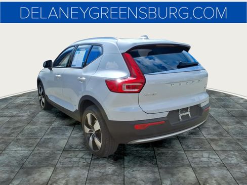 Used 2020 Volvo XC40 T5 Momentum w/ Protection Package Premier AWD/4WD image 5