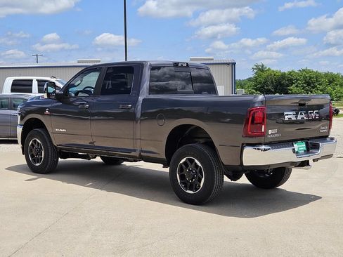 Used 2025 RAM 2500 Laramie AWD/4WD image 4