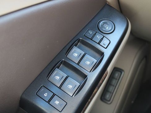 Used 2019 Chevrolet Tahoe LT AWD/4WD image 34