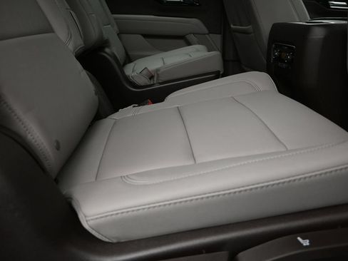 New 2026 Chevrolet Suburban LT w/ Comfort Package RWD image 22