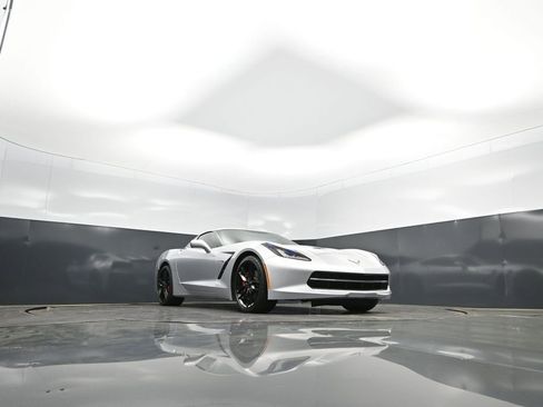 Used 2019 Chevrolet Corvette Stingray Coupe w/ 1LT image 43