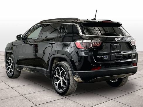 Used 2024 Jeep Compass Limited AWD/4WD image 10