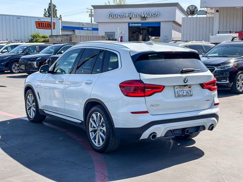 Used 2019 BMW X3 sDrive30i w/ Premium Package image 2