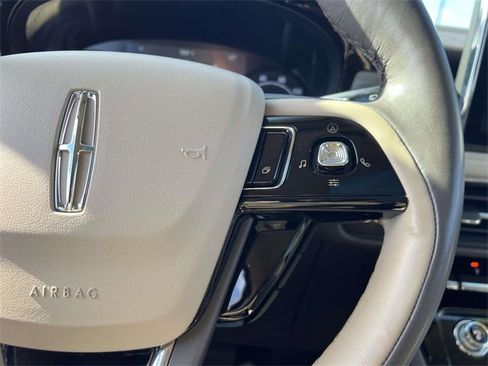 Certified 2022 Lincoln Corsair AWD w/ Premium Package image 24
