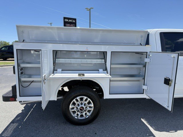 New 2026 GMC Sierra 2500 Pro w/ Convenience Package RWD image 3