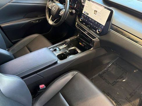 Used 2025 Lexus RX 350 Premium w/ Convenience Package FWD image 17