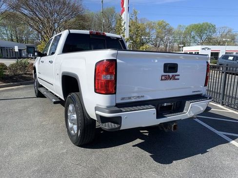 Used 2015 GMC Sierra 3500 Denali image 6