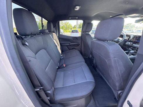 Used 2023 Chevrolet Colorado Trail Boss w/ Technology Package AWD/4WD image 15