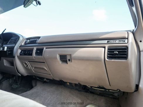 Used 1994 Ford Bronco Eddie Bauer AWD/4WD image 50
