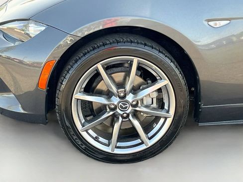Used 2021 MAZDA MX-5 Miata RF Grand Touring RWD image 28