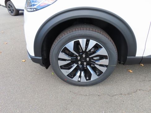 New 2026 Ford Explorer Platinum w/ LUX Leather Package image 7