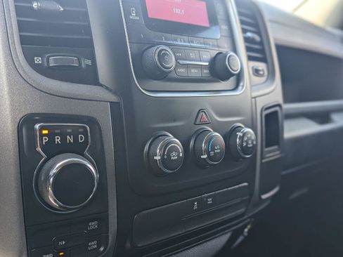 Used 2017 RAM 1500 Express AWD/4WD image 24