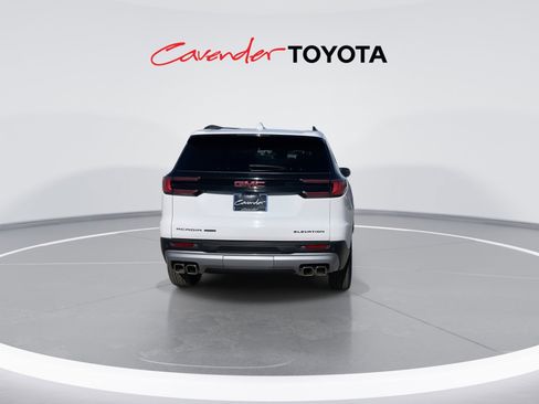 Used 2024 GMC Acadia Elevation image 7