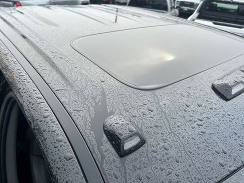 Used 2022 GMC Sierra 3500 Denali w/ Denali Ultimate Package image 28