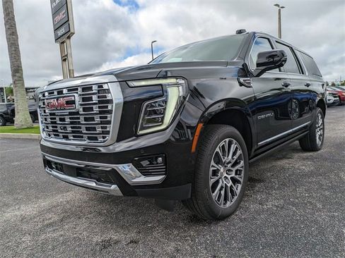 New 2026 GMC Yukon XL Denali w/ Sun & Power Step Package image 7