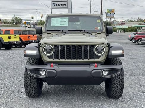 New 2025 Jeep Wrangler Rubicon w/ Convenience Group image 23
