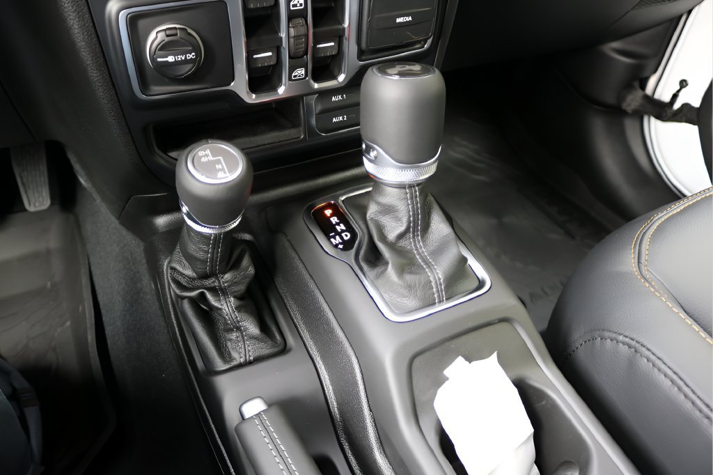 New 2027 Jeep Wrangler Unlimited Sahara AWD/4WD image 28