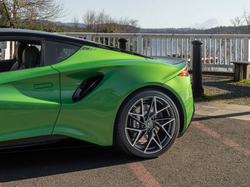 New 2026 Lotus Emira SE image 5