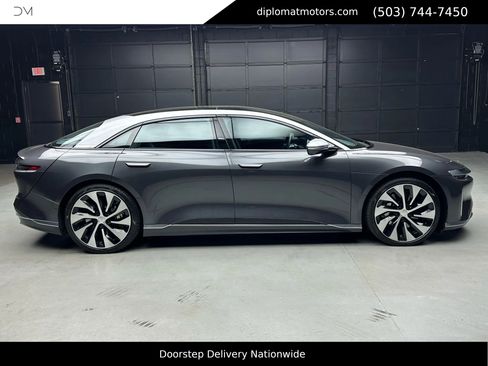 Used 2022 Lucid Air Grand Touring image 8