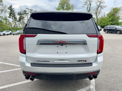 Used 2023 GMC Yukon AT4 w/ AT4 Premium Plus Package AWD/4WD image 5