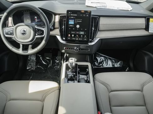 New 2026 Volvo XC90 B6 Plus w/ Protection Package Premier AWD/4WD image 20