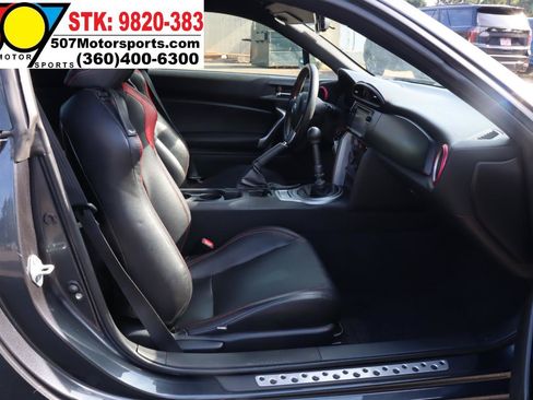 Used 2013 Scion FR-S RWD image 18