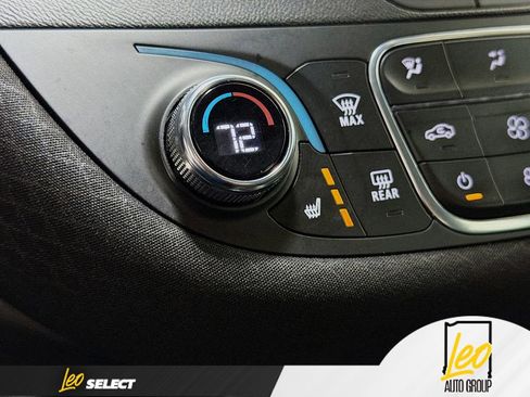 Used 2023 Chevrolet Malibu LT image 19