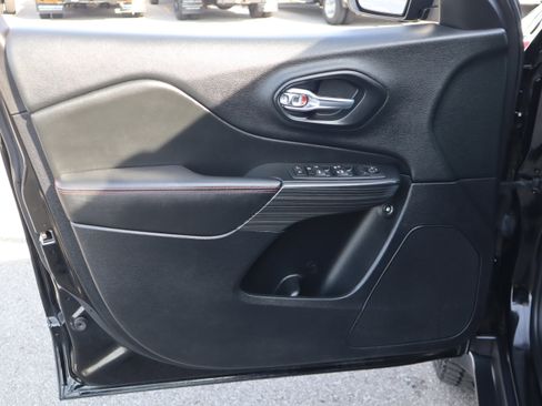 Used 2017 Jeep Cherokee Trailhawk w/ Trailer Tow Group image 22