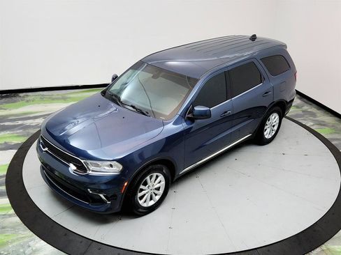 Used 2021 Dodge Durango SXT w/ 3rd Row Seating Group image 32