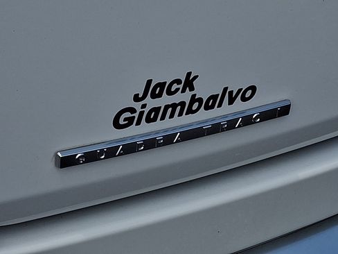 Used 2022 Jeep Wagoneer Series II w/ Premium Group I AWD/4WD image 33
