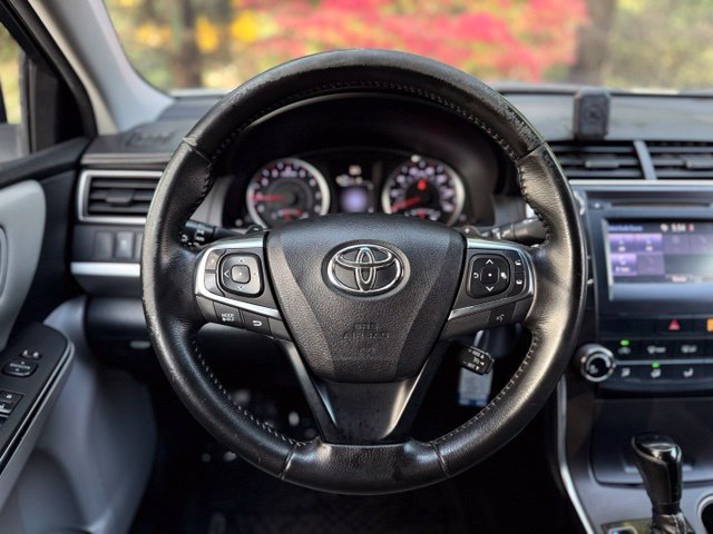 Used 2016 Toyota Camry SE FWD image 20