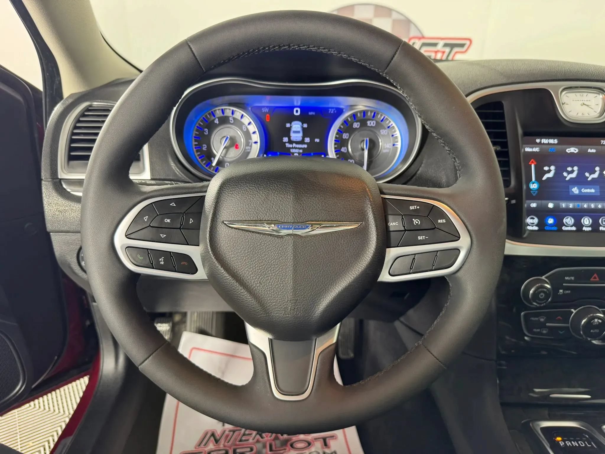 Used 2023 Chrysler 300 Touring L w/ Comfort Group AWD/4WD image 13
