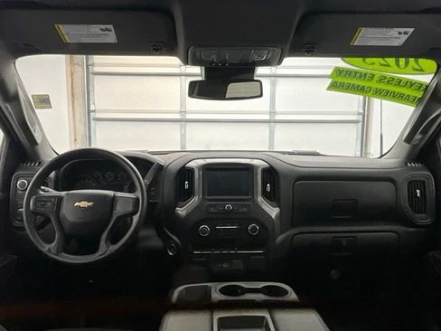 Used 2025 Chevrolet Silverado 2500 W/T w/ WT Convenience Package AWD/4WD image 4