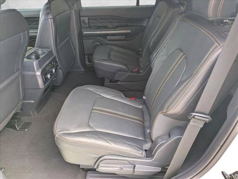 Used 2024 Ford Expedition Platinum AWD/4WD image 21