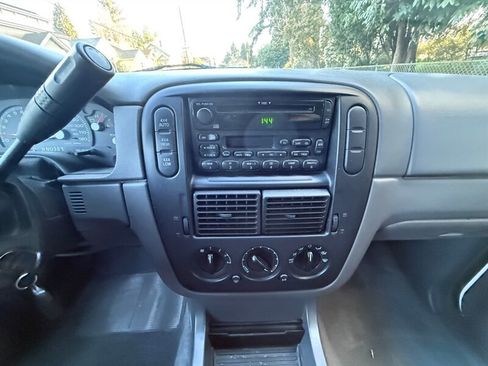 Used 2003 Ford Explorer XLS image 15
