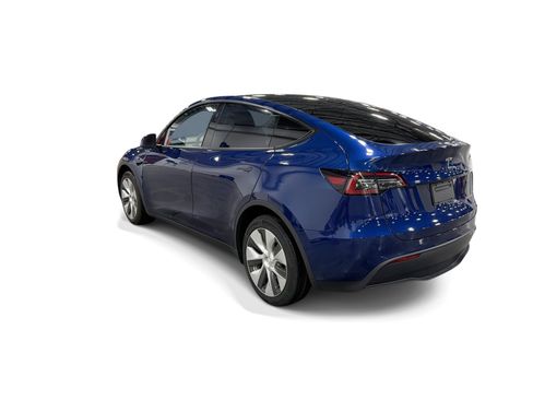 Certified 2023 Tesla Model Y Long Range AWD/4WD image 4