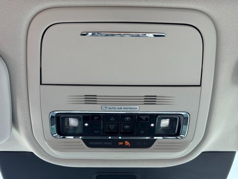 Used 2026 Lincoln Aviator AWD image 34