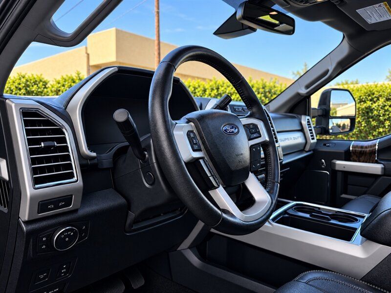 Used 2017 Ford F350 Lariat w/ Lariat Ultimate Package AWD/4WD image 25