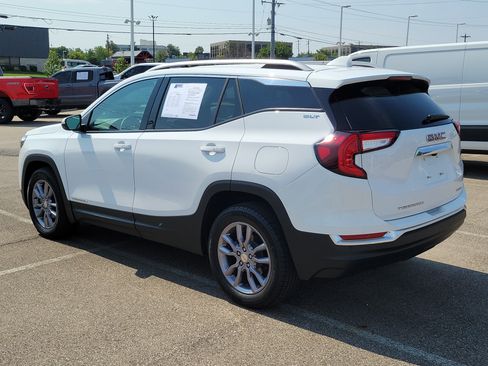 Used 2022 GMC Terrain SLT w/ Tech Package AWD/4WD image 4