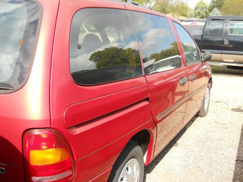 Used 1998 Ford Windstar LX image 4