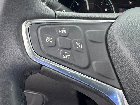 Certified 2019 Chevrolet Equinox LT w/ Sun & Navigation Package FWD image 16