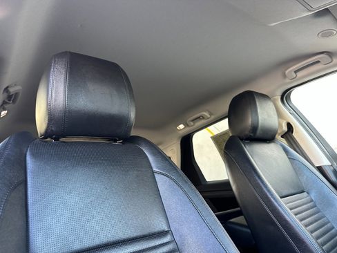 Used 2022 Land Rover Discovery Sport SE AWD/4WD image 19