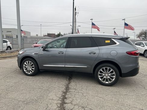 Used 2020 Buick Enclave Premium w/ Surround and Sites Package image 8