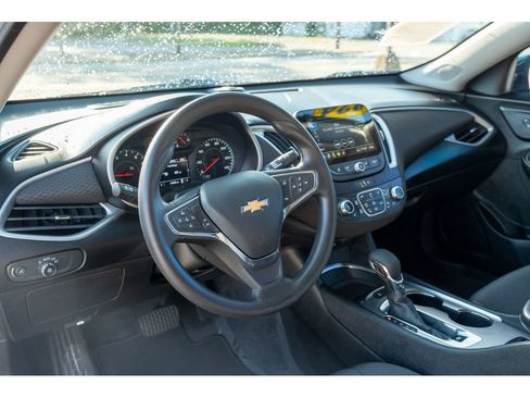 Used 2024 Chevrolet Malibu LT FWD image 11